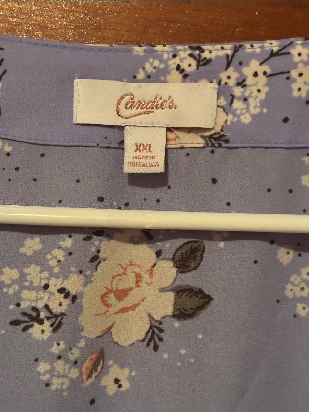 Candie’s Blue Floral Blouse NWOT - Picture 4 of 6